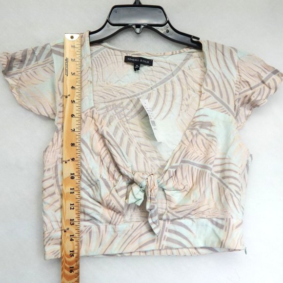 Kendall & Kylie PacSun Womens Hawaiian Print Tie Front Crop Top Size XS - Picture 3 of 10